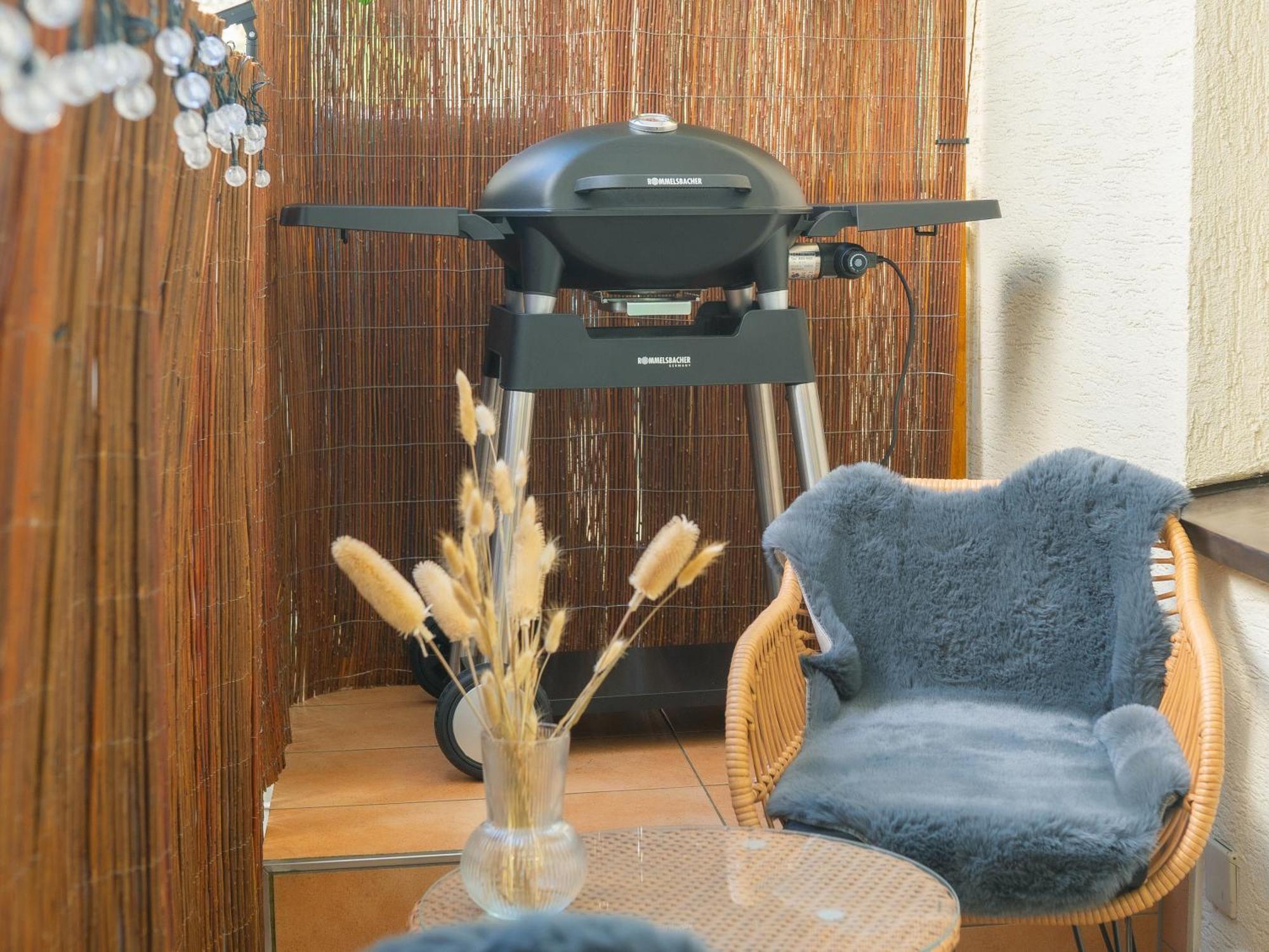 Einzigartiges Scandi Apartment - Innenstadt Mit Parkplatz, Balkon & Wlan - Perfekt Fuer Radfahrer リートリンゲン エクステリア 写真