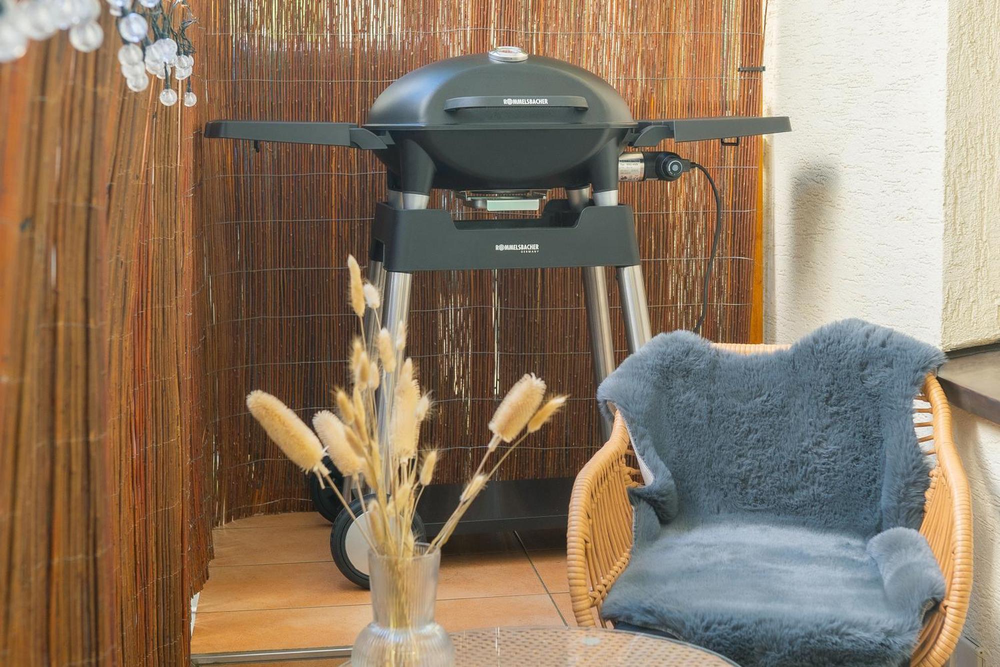 Einzigartiges Scandi Apartment - Innenstadt Mit Parkplatz, Balkon & Wlan - Perfekt Fuer Radfahrer リートリンゲン エクステリア 写真