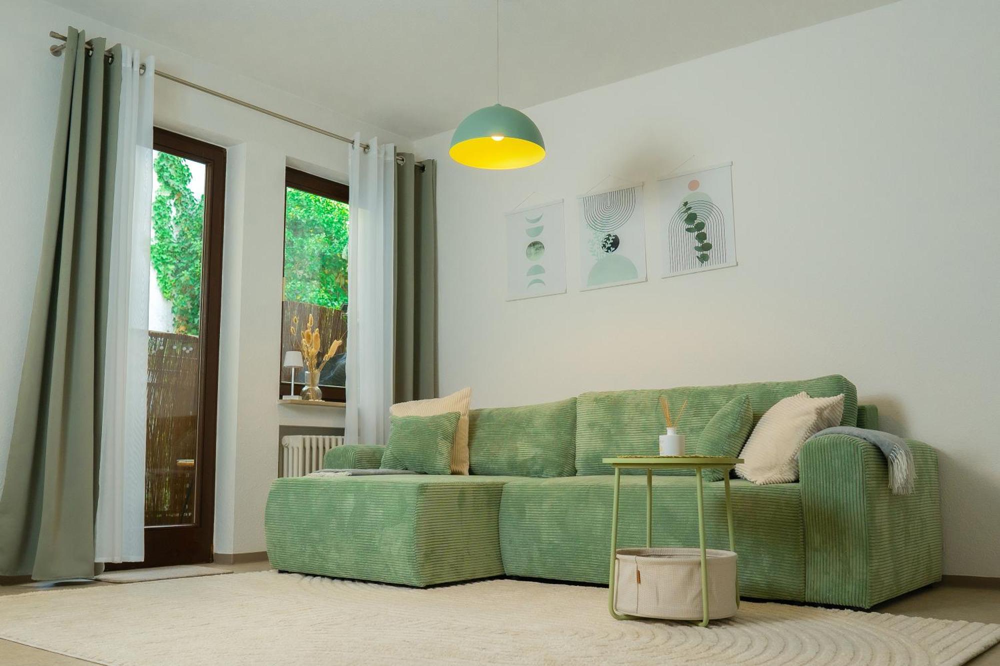 Einzigartiges Scandi Apartment - Innenstadt Mit Parkplatz, Balkon & Wlan - Perfekt Fuer Radfahrer リートリンゲン エクステリア 写真